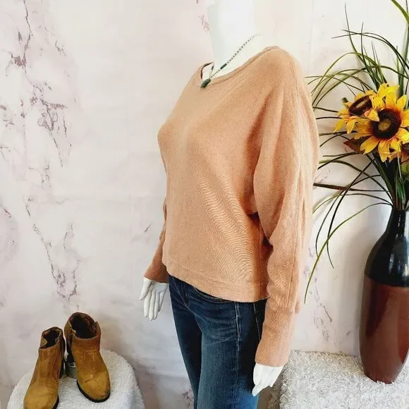 BCBGMAXAZRIA wool blend cropped sweater - Picture 4 of 6